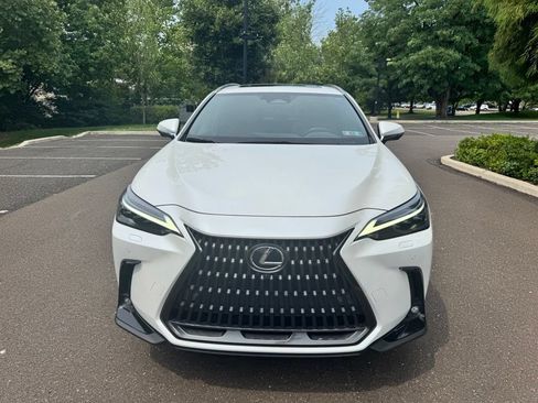 Used 2024 Lexus NX 450h+ AWD w/ Vision Package image 2