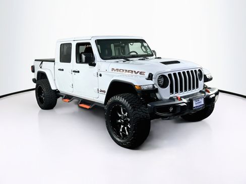 Used 2021 Jeep Gladiator Mojave AWD/4WD image 3