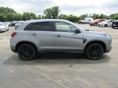 Used 2026 Mitsubishi Outlander Sport LE AWD/4WD image 8