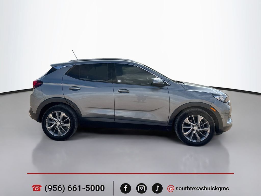 Used 2023 Buick Encore GX Essence w/ Experience Buick Package FWD image 9