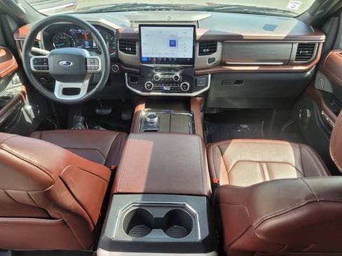 Used 2024 Ford Expedition Limited RWD image 13