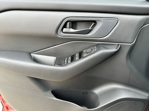 Used 2026 Nissan Rogue S image 19