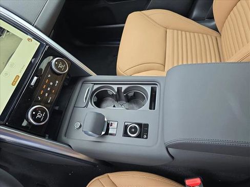 New 2026 Land Rover Discovery Dynamic SE AWD/4WD image 24