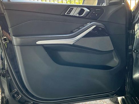 Used 2025 BMW X7 xDrive40i image 22