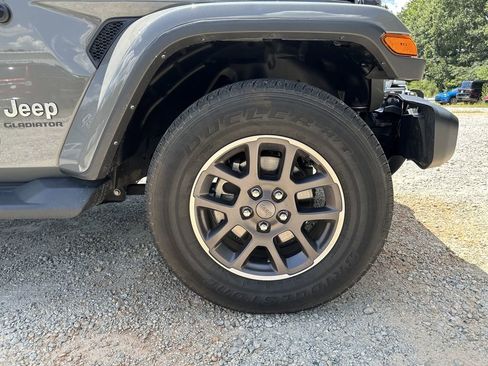 Used 2021 Jeep Gladiator Overland w/ Popular Equipment Package image 13