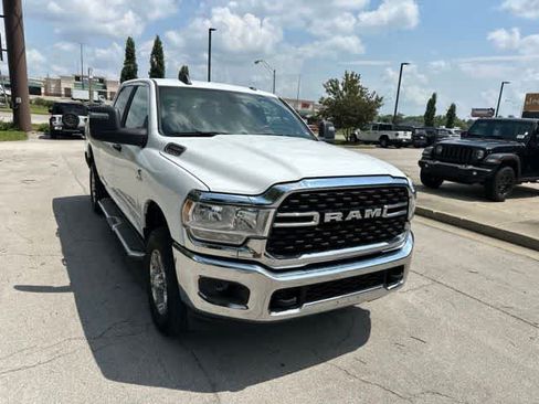Certified 2024 RAM 2500 Big Horn AWD/4WD image 25