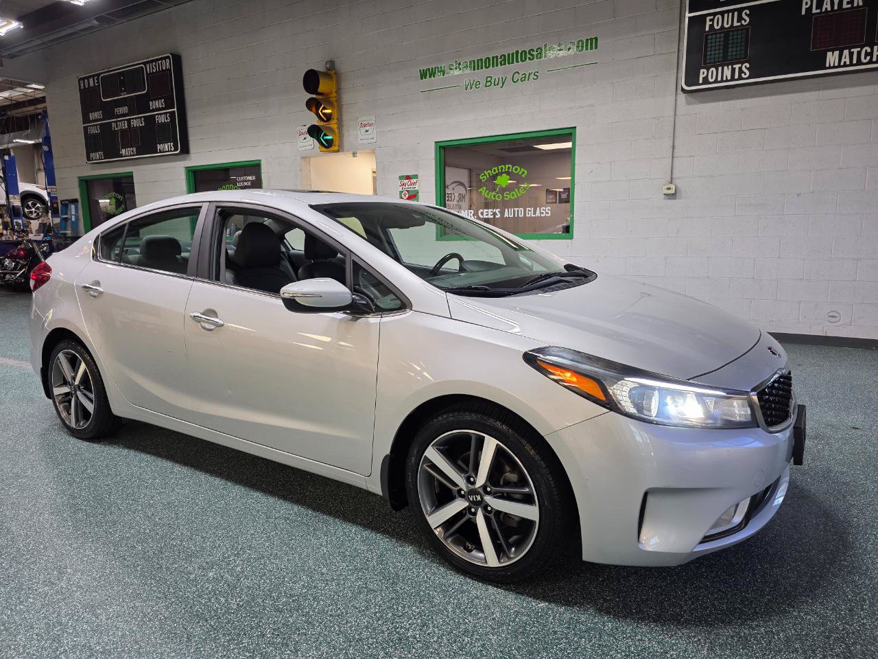 Used 2017 Kia Forte EX w/ EX Premium Plus Package FWD image 4
