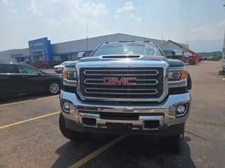 Used 2018 GMC Sierra 2500 SLT w/ Duramax Plus Package AWD/4WD video 2