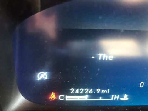 Used 2023 Lincoln Nautilus Reserve image 16