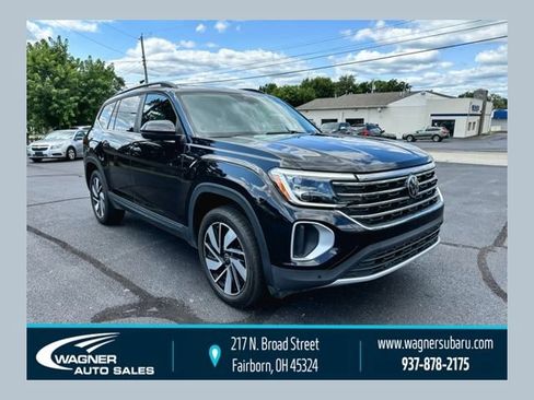 Used 2025 Volkswagen Atlas SE FWD image 1