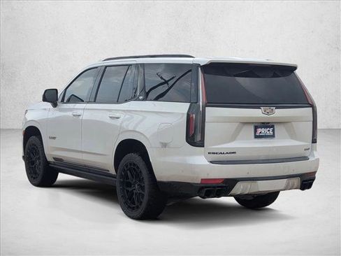 Used 2023 Cadillac Escalade V w/ LPO, ONYX Package AWD/4WD image 6