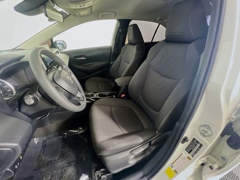 Used 2020 Toyota Corolla LE FWD image 10