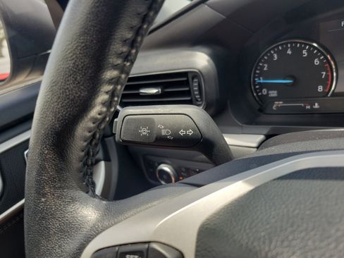 Used 2023 Ford Explorer XLT w/ Equipment Group 202A AWD/4WD image 26