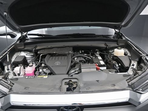 Used 2024 Toyota Grand Highlander XLE image 46