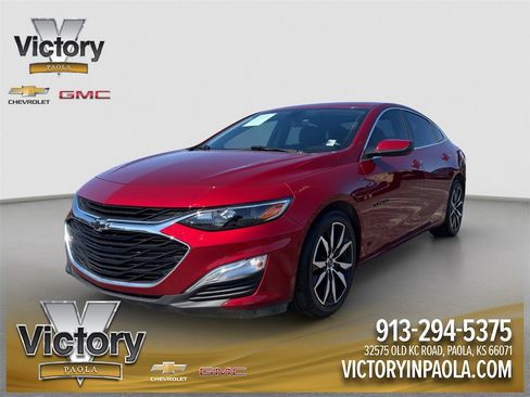 Used 2022 Chevrolet Malibu RS image 1