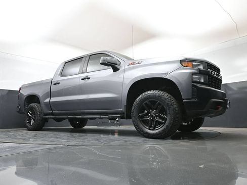 Used 2021 Chevrolet Silverado 1500 Custom Trail Boss w/ LPO, Dark Essentials Package AWD/4WD image 45