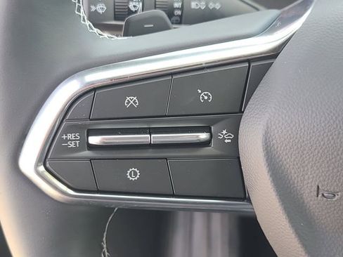 New 2026 Chevrolet Traverse LT FWD image 25