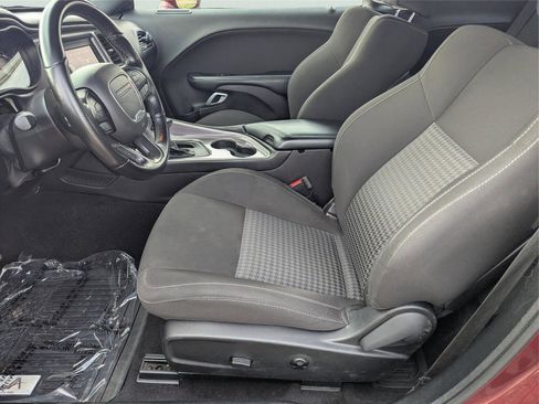 Used 2021 Dodge Challenger R/T w/ Blacktop Package image 10