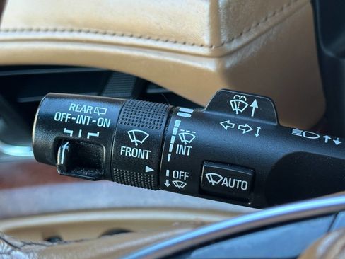 Used 2017 Cadillac Escalade ESV Platinum image 48