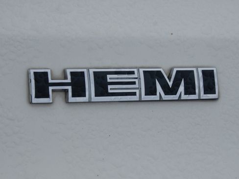 Used 2010 Dodge Challenger R/T image 17