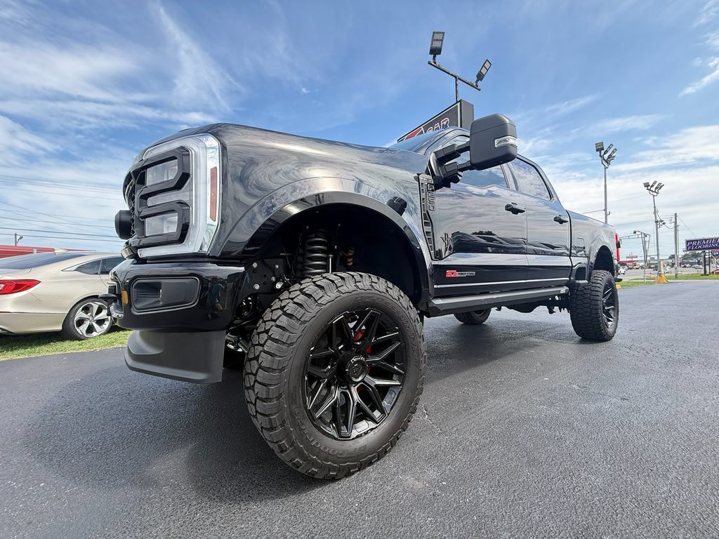 Used 2025 Ford F250 XLT w/ Black Appearance Package AWD/4WD image 9