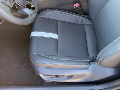 New 2026 Toyota Camry Hybrid image 11