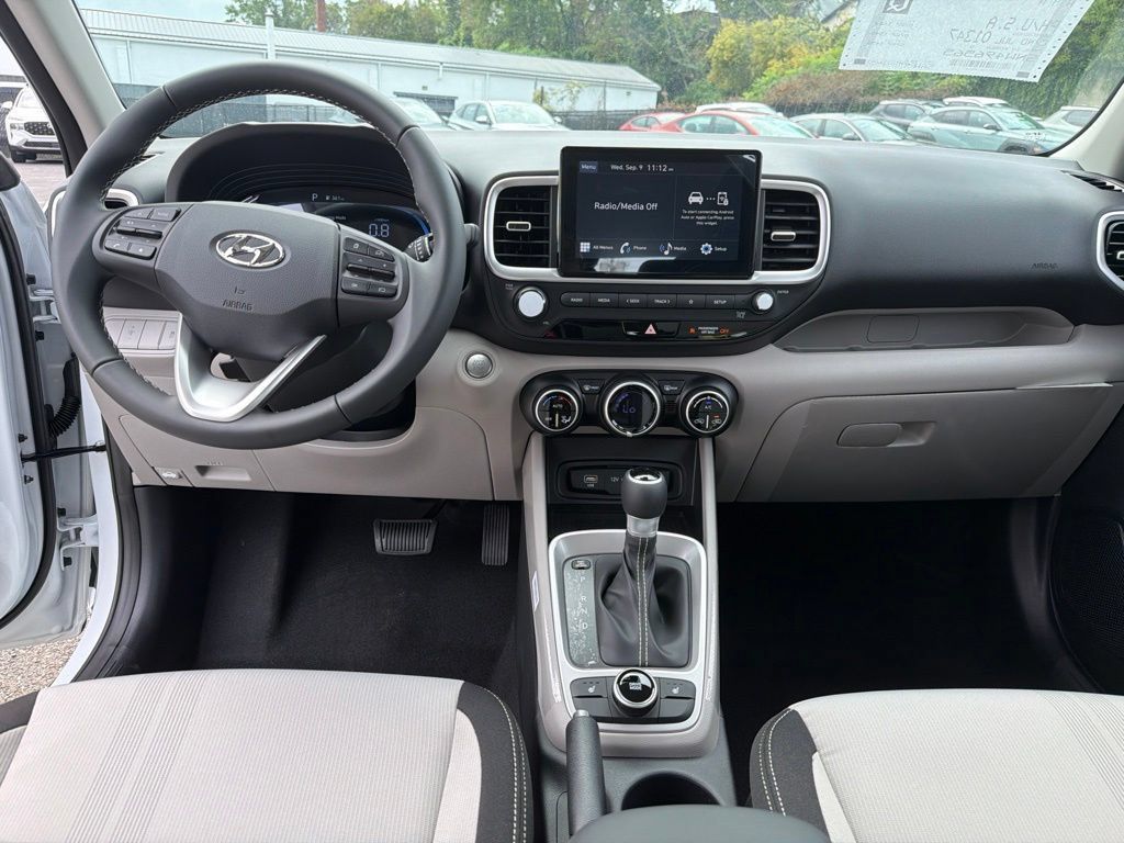 New 2026 Hyundai Venue SEL FWD image 18
