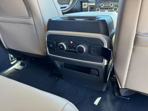 Certified 2024 Ford Expedition Max XLT image 23
