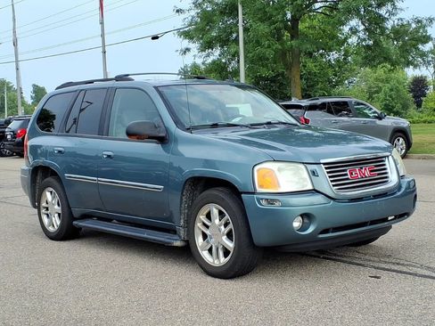 Used 2009 GMC Envoy SLT w/ Sun And 6-Disc Cd Package AWD/4WD image 3