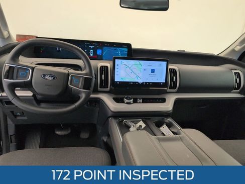 Used 2025 Ford Expedition Active image 8