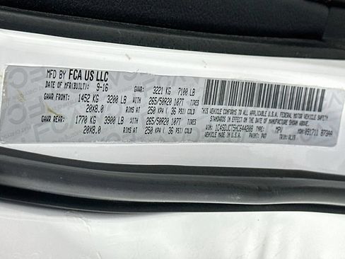 Used 2017 Dodge Durango R/T w/ Technology Group AWD/4WD image 37