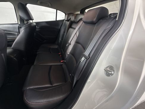 Used 2016 MAZDA MAZDA3 i Grand Touring image 27