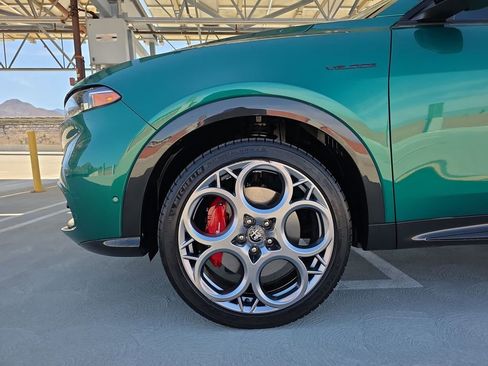 Used 2024 Alfa Romeo Tonale Veloce AWD/4WD image 34