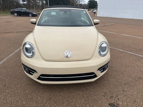 Used 2019 Volkswagen Beetle 2.0T Final Edition SEL image 2