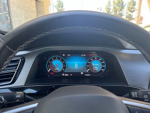 Used 2025 Volkswagen Atlas Cross Sport SE image 40