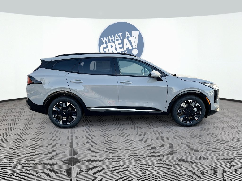 New 2026 Kia Sportage SX FWD image 4