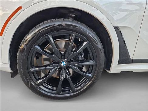 Used 2024 BMW X7 M60i AWD/4WD image 26
