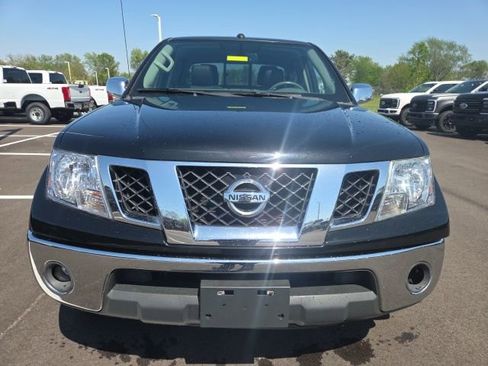 Used 2019 Nissan Frontier SL RWD image 3