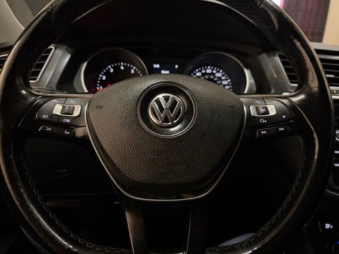Used 2018 Volkswagen Tiguan SE FWD image 23