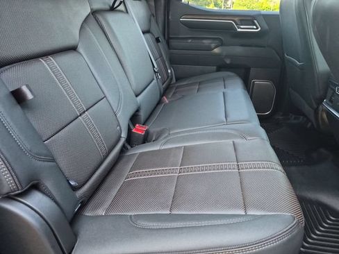 Used 2026 Chevrolet Silverado 1500 High Country AWD/4WD image 34