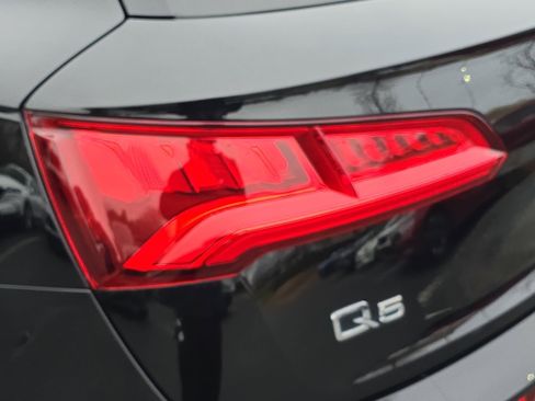 Used 2019 Audi Q5 2.0T Premium Plus w/ Premium Plus Package image 33