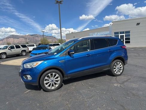 Used 2017 Ford Escape Titanium AWD/4WD image 12