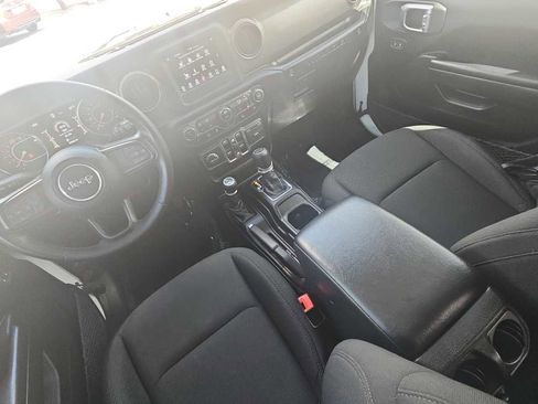 Used 2021 Jeep Wrangler Unlimited Sport AWD/4WD image 22