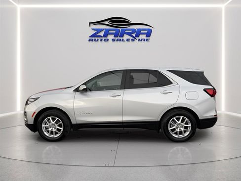 Used 2022 Chevrolet Equinox LT image 3