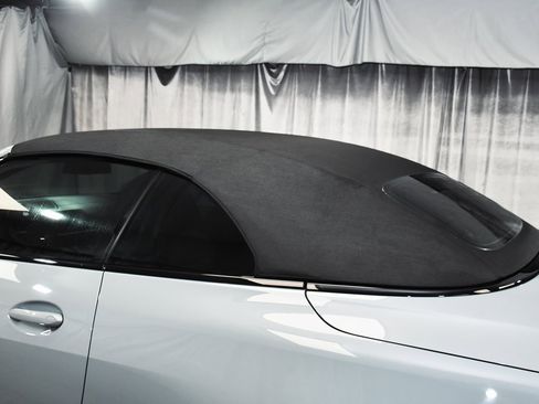 Used 2022 BMW M4 xDrive Competition image 89