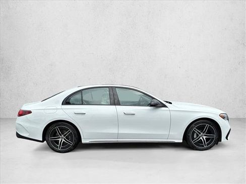 Used 2026 Mercedes-Benz E 350 4MATIC Sedan image 4
