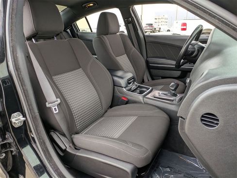 Used 2023 Dodge Charger SXT image 28