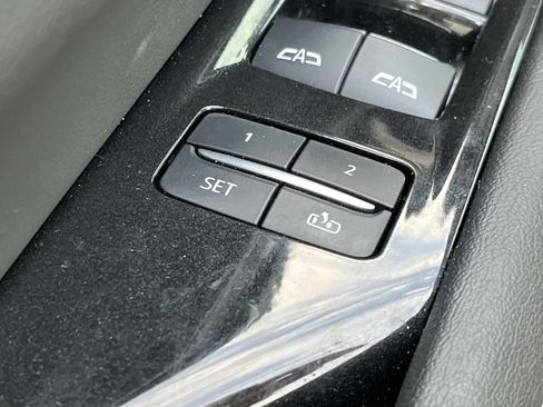 Certified 2024 Cadillac Escalade Premium Luxury w/ Performance Package AWD/4WD image 32