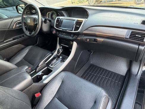 Used 2016 Honda Accord EX-L image 17