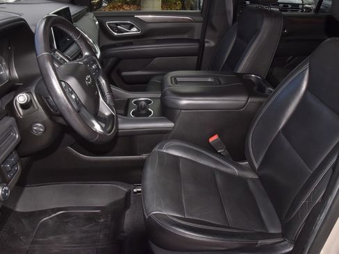 Used 2021 Chevrolet Tahoe Z71 w/ Z71 Signature Package image 13